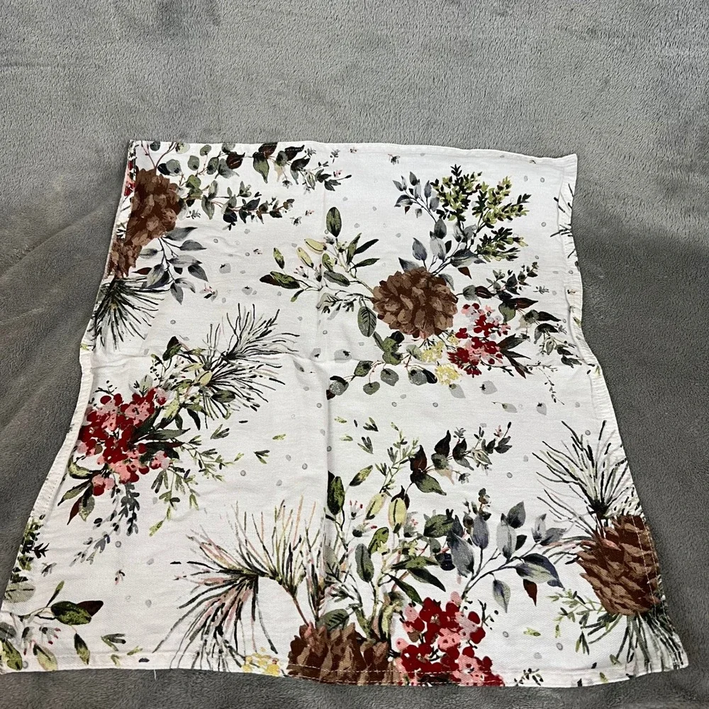 Ralph Lauren Home Pinecones & Floral Sprig‎ Print Napkins Set of 4 Festive
